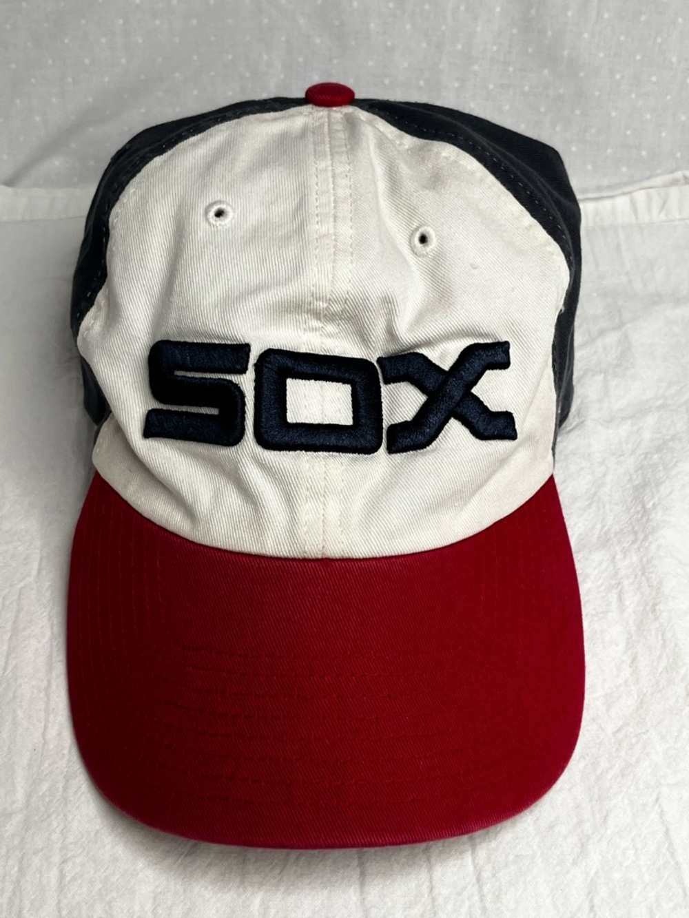 Vintage SOX Embroidered Baseball Cap GENUINE MLB MERCHANDISE ⚾️